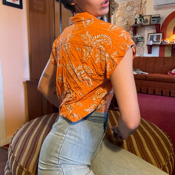 SOFT Orange floral print button up shirt with half sleeves! - Picture 6 of 13